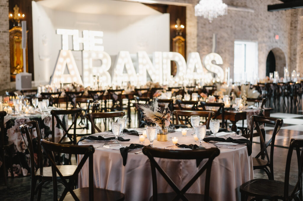 Wedding venue near Fort Worth with luxury reception and outdoor ceremony