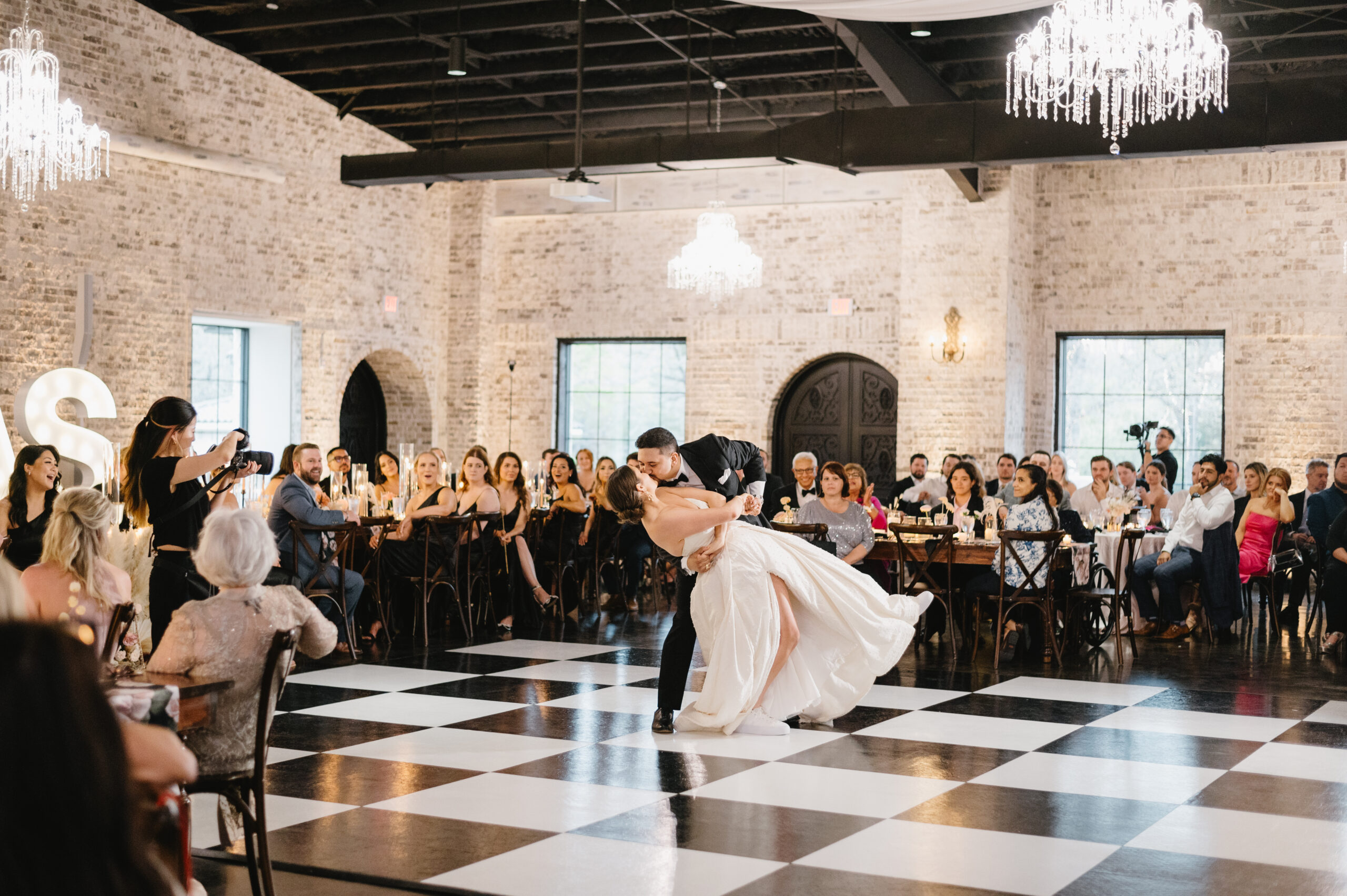 Fort Worth wedding venue with garden wedding ceremony, elegant indoor receptions