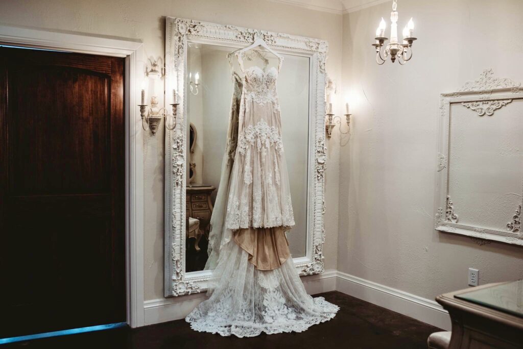 Dallas Fort Worth Wedding venue featuring a luxury bride dressing room at a European style Texas Wedding Venue