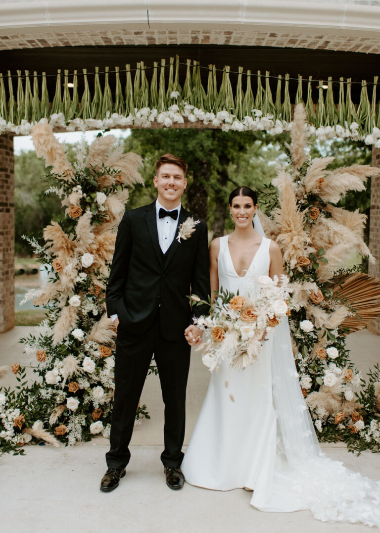 25 Essential Tips for Hosting an Unplugged Wedding in Fort Worth